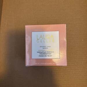 Laura Geller Baked Balance-N-Brighten Color Correcting Foundation Porcelain